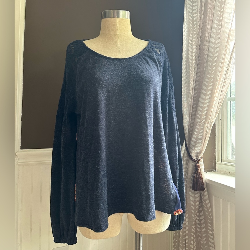 Patterned blouse